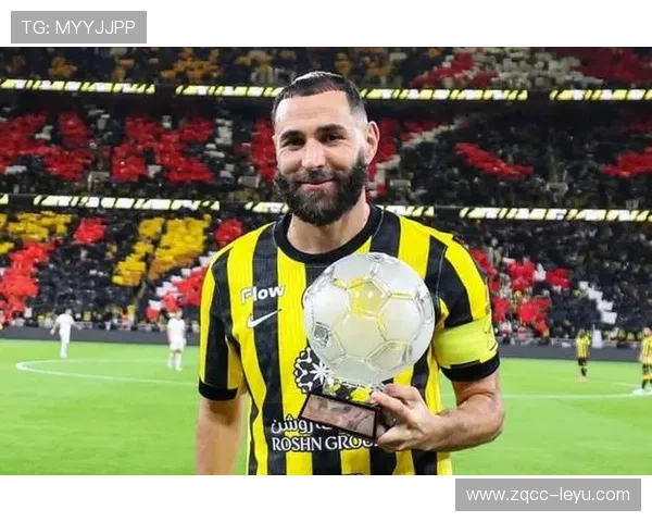 本泽马：法国足球巨星重返巅峰，带领球队再创辉煌